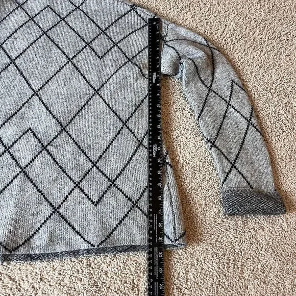 Christian Siriano New York Women Black Gray Turtleneck Sweater M Diamond Wool Bl - Picture 11 of 12